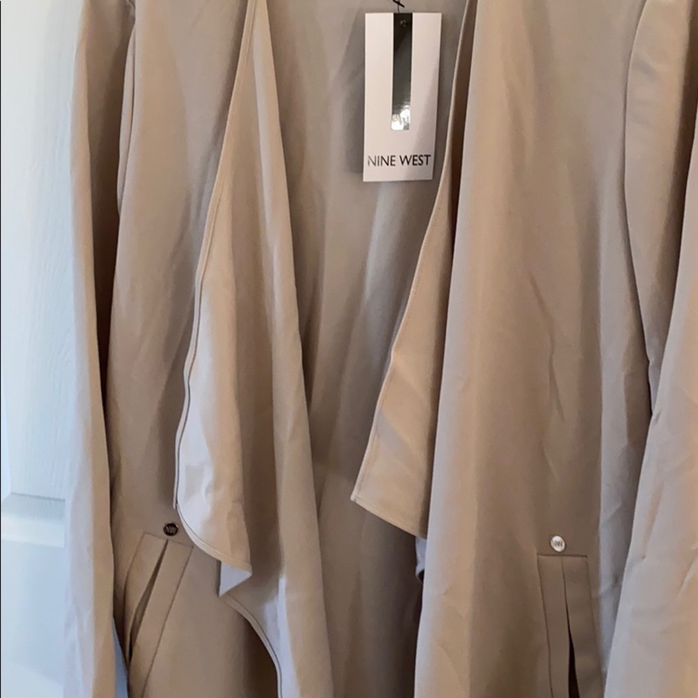 BNWT NineWest Duster coat tan ladies size M - Picture 3 of 10